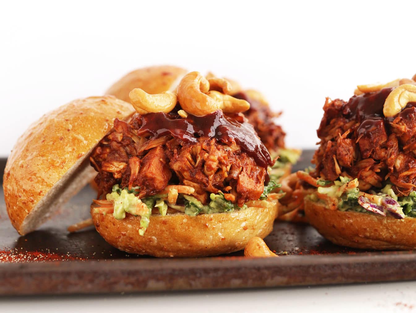 https://plantyou.com/wp-content/uploads/2018/01/Simple-BBQ-Jackfruit-Sandwiches-30-minutes-and-BIG-flavor-vegan-glutenfree-dinner-e1517334761397.jpg