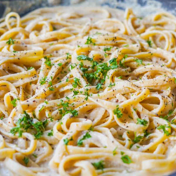 Vegan Alfredo Sauce With Hidden Veggies - Plantyou