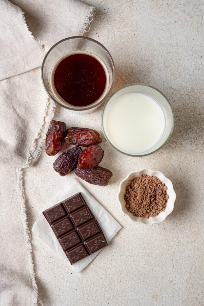healthy vegan hot chocolate ingredients