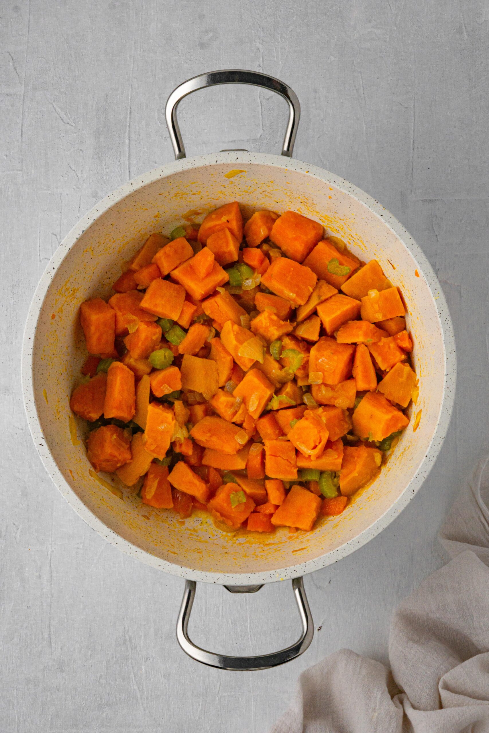 One-Pan Vegetable Soup - PlantYou