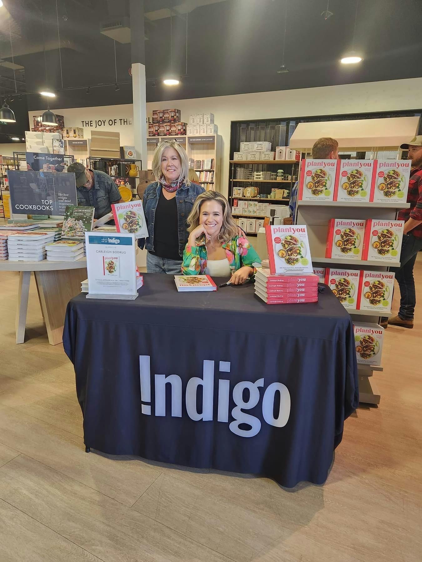 Carleigh and her mom Debbie at a bookstore for PlantYou Cookbook