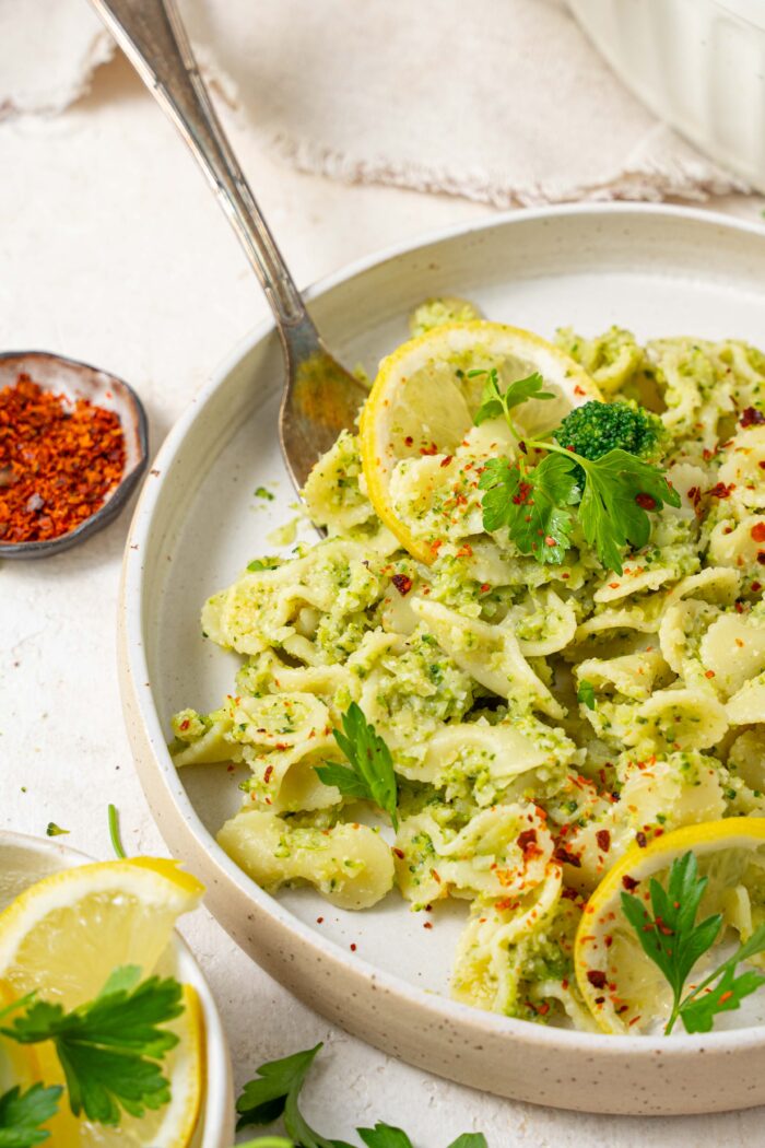 Easy Broccoli Pasta - Plantyou