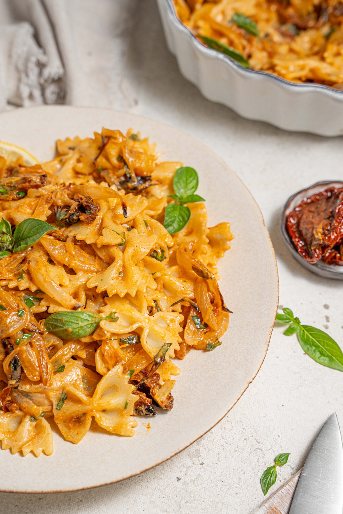 One Pan Caramelized Onion Pasta - PlantYou