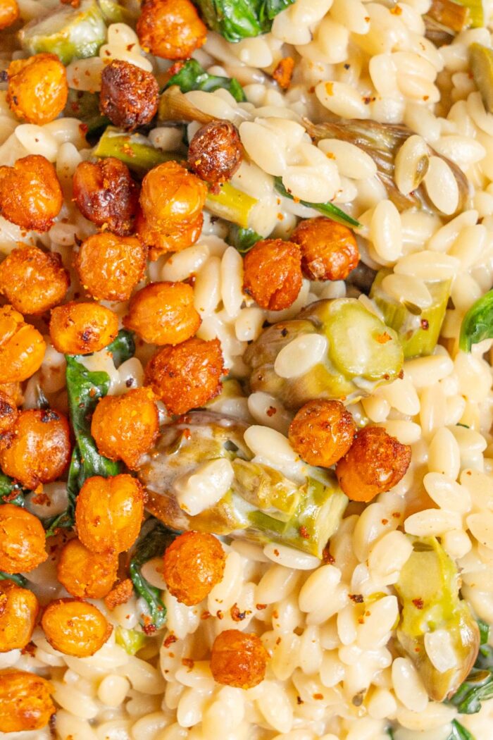 close up of creamy lemon orzo