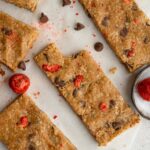 Homemade chewy granola bars title image.