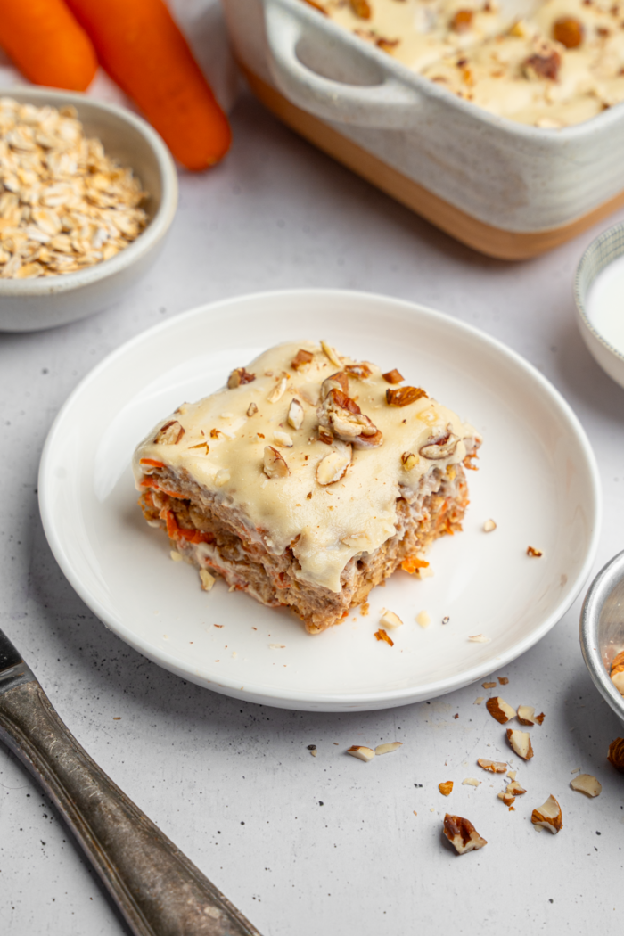 Carrot cake baked oatmeal title image.