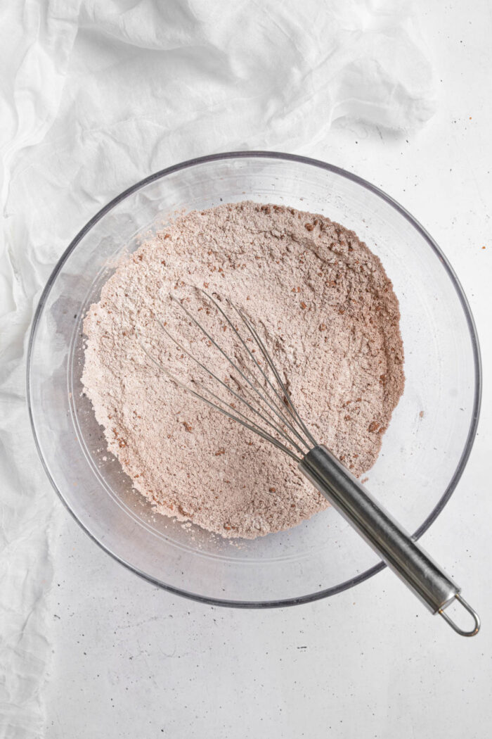 Dry ingredients whisked together.